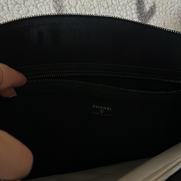 Chanel - Picture 5 of 5